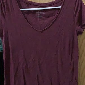 V neck essential tee